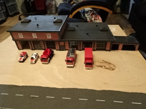 Feuerwache mit modellen - mit,