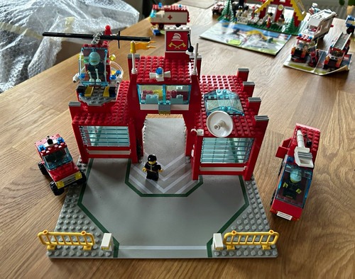 Lego feuerwache rotes gebäude - lego,